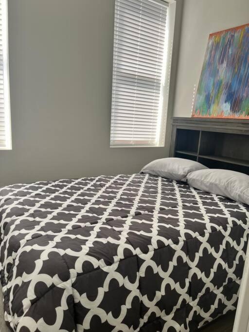 Apartament Breeze On Monmouth Newport Zewnętrze zdjęcie