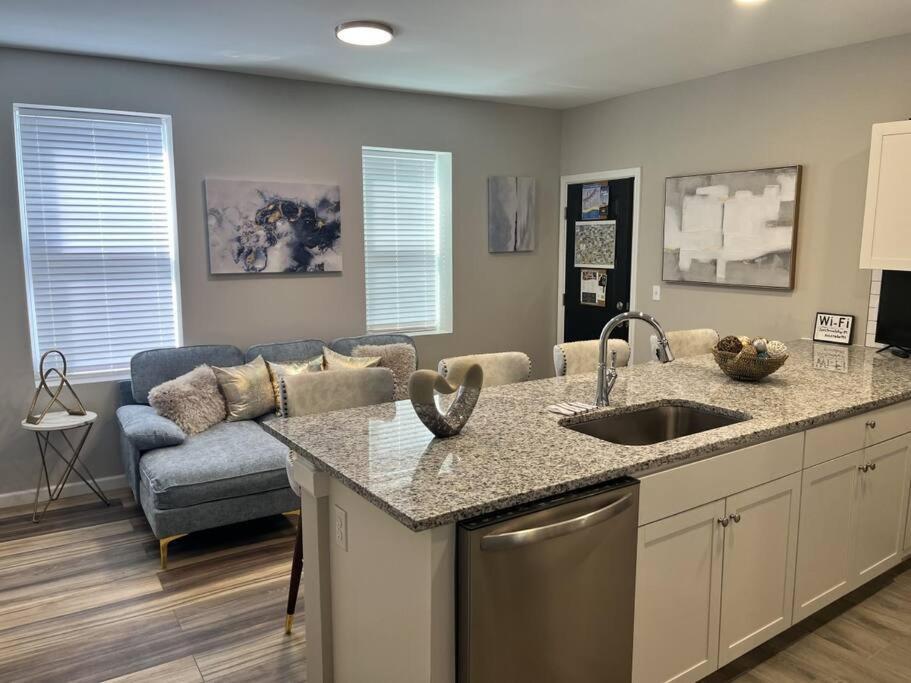 Apartament Breeze On Monmouth Newport Zewnętrze zdjęcie